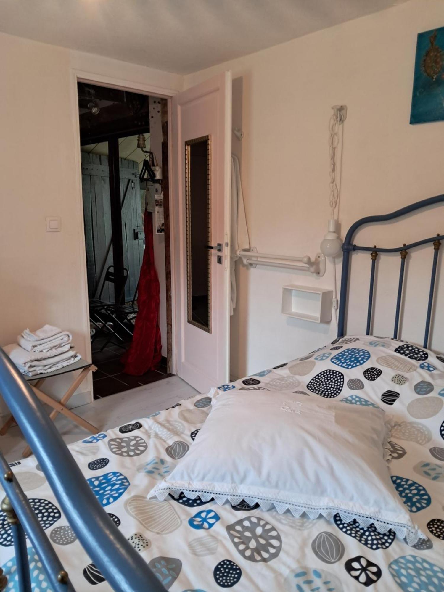 Bed and Breakfast Le Buisson De La Gariole Aubigny-sur-Nère Zimmer foto